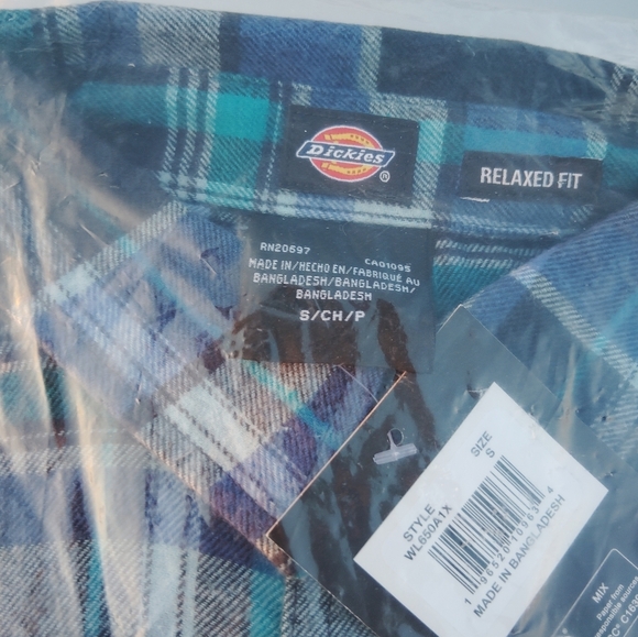 Brand New Men's Dickies Flex Flannel Blue Plaid Shirt Size Small - Picture 2 of 5